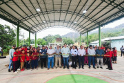 Jorge Cabrera inaugura techado de cancha