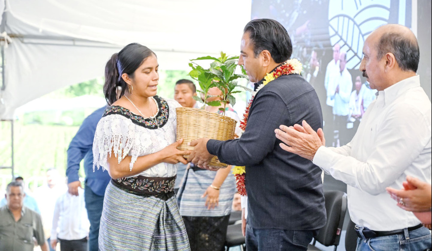 Eduardo Ramírez arranca “Café con Humanismo”