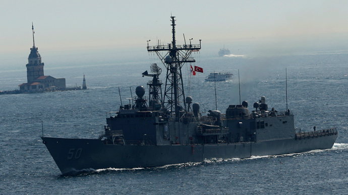  Buque de guerra USS Taylor entra al Mar Negro