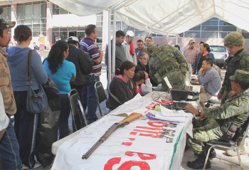  Inició canje de armas