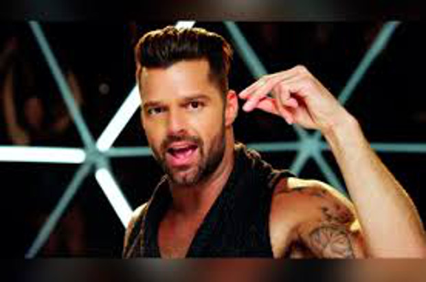  Acusan a Ricky Martin de usar playback y él responde así