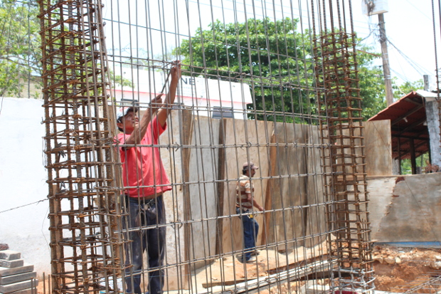  En Palenque; construyen aulas en escuela primaria ‘Cultura Maya’