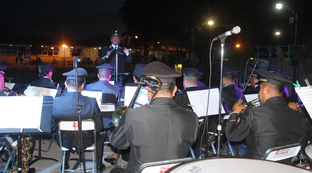  Presenta concierto banda del Ejército Mexicano