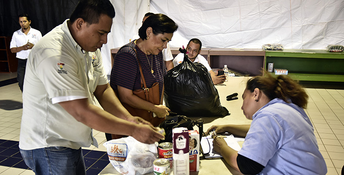  Activa Sistema DIF en Tabasco centro de acopio para damnificados de Chiapas y Oaxaca