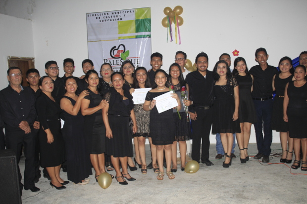  Exitoso recital de música en Palenque