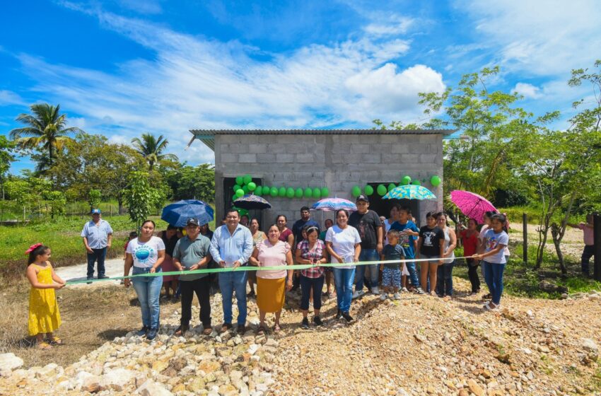  Entregan cuartos dormitorio en Nueva Esperanza