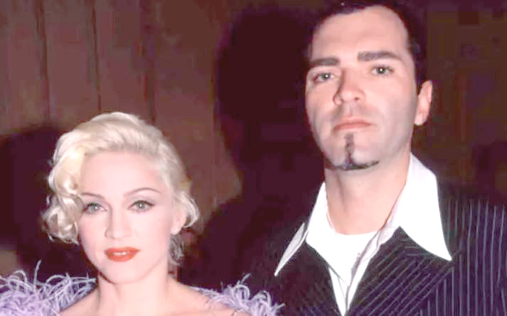  Fallece hermano menor de Madonna